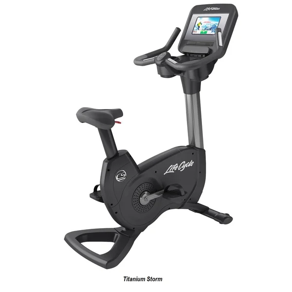 Life Fitness Discover SI Platinum Club Series Upright Life cycle. Remanufactured. Call 888-502-2348 For Lowest Pricing Guaranty