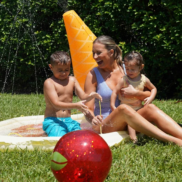 Scoop N’ Play Water Sprinkler | Inflatable Splash Mat