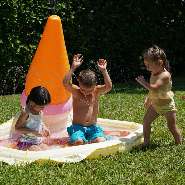 Scoop N’ Play Water Sprinkler | Inflatable Splash Mat