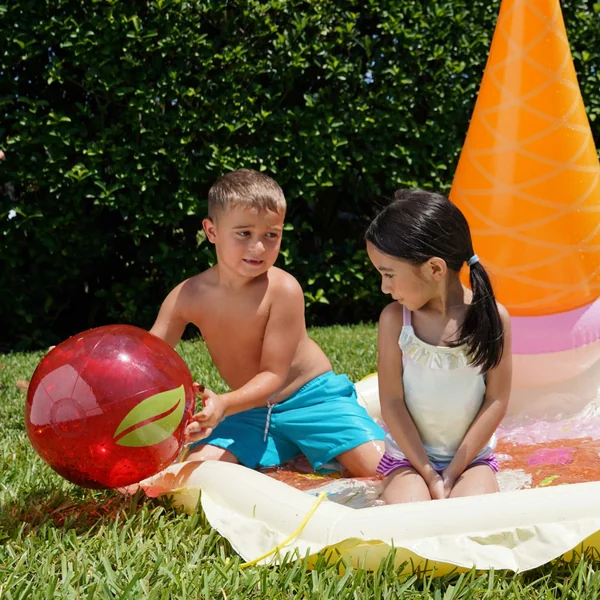 Scoop N’ Play Water Sprinkler | Inflatable Splash Mat