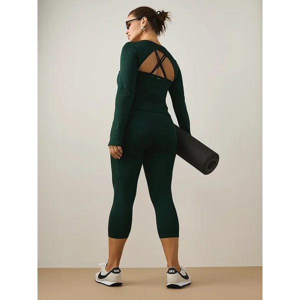 VSX Essential Long-Sleeve Cut-Out Top